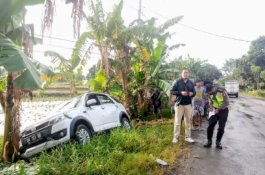Mobilnya Tabrak Pohon Pisang, Karyawan BUMN di Wajo Selamat