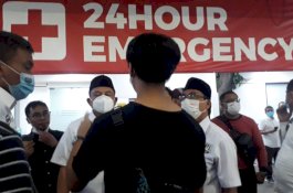 Belum Sempat Makan Malam Langsung Jenguk Timses yang Ditikam, Appi: Jangan Ada Balas Dendam