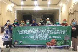 LPKM UMI Latih PKK Takalar Bikin Teh Herbal Gansavia yang Kaya Zat Antioksidan