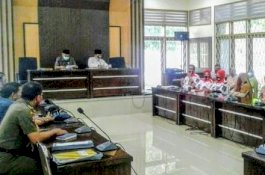 Tak Kebagian Tempat Jualan padahal Kantongi SIPT, Pegadang Pasar Siyo Mengadu ke DPRD Wajo