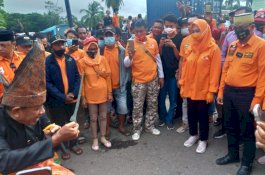 Pendukung Anir-Lutfi Tumpah Ruah di Kampanye Pamungkas