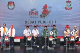 Salut! Berulang Kali ADAMA' dan DILAN Saling Support di Debat Pemungkas