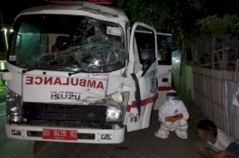 Pulang Antar Pasien Covid-19, Ambulans Milik RSUD Bulukumba Bertabrakan Truk di Jeneponto