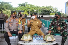 Hadiri Apel Pengamanan, Prof Rudy Imbau Jaga Protokol Kesehatan Jelang Pencoblosan hingga Natal dan Tahun Baru