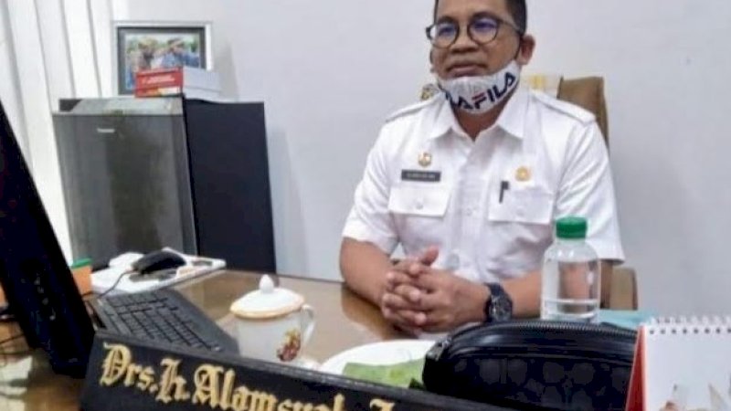 Kepala Badan Kesbangpol Kabupaten Wajo, Drs Alamsyah, MSi