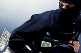 Bukan Senjata Api, Perampok Bank Ancam Sebarkan Covid-19