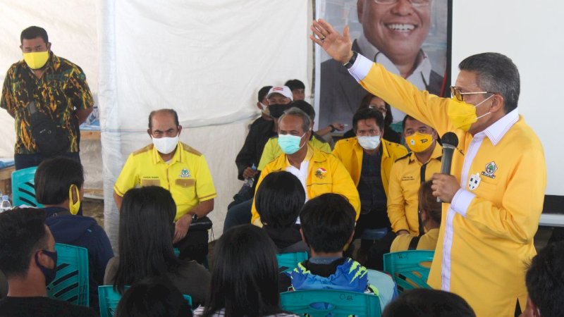 Tumbangkan Incumbent, Taufan Pawe Bangga atas Kemenangan Om Bas - Bro Dedy di Torut