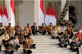 Jokowi Umumkan Rombak Kabinet sebelum Pergantian Tahun?