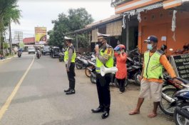 Kasat Lantas Polres Wajo Tegaskan Masker Masuk Salah Satu Kelengkapan saat Berkendara
