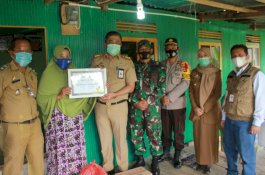 Kado Akhir Tahun, Warga Kurang Mampu Dapat Sambungan Listrik Gratis dari Pemda Barru dan PLN