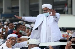 Masuk Lingkaran Istana, Denny Darko Ramalkan Habib Rizieq Bakal Jadi Menteri Tahun 2024