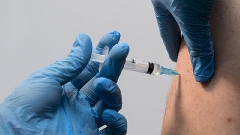 Ilustrasi penyuntikan vaksin Covid-19.