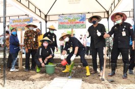 Perkuat Ketahanan Pangan, Mentan SYL Gairahkan Integrated Farming di Boyolali