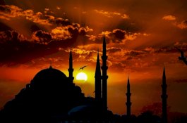 Muhammadiyah Koreksi Waktu Subuh Kemenag, Mestinya Mundur Beberapa Menit