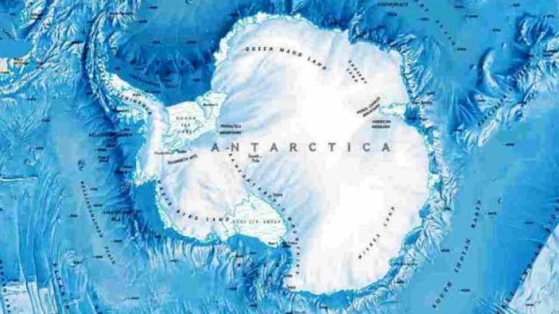 Peta Antartika.