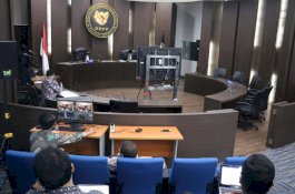 DKPP Berhentikan Ketua Bawaslu Luwu karena Rangkap Jabatan, Honorarium Rp30,4 Juta Jadi Bukti