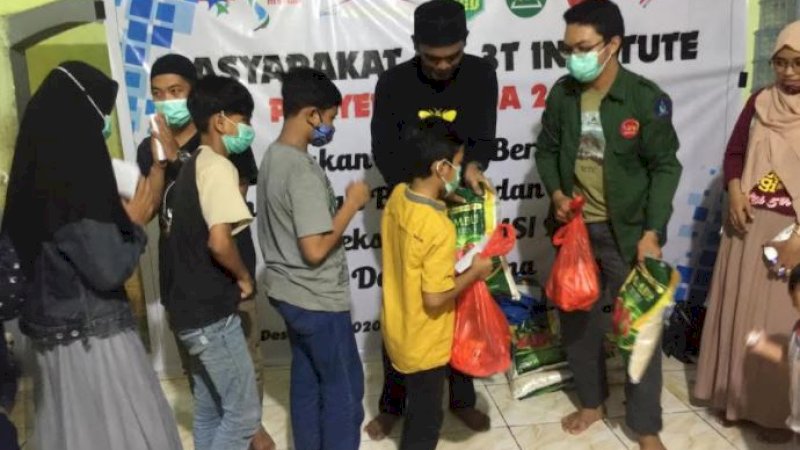 Foto: Masyarakat SM-3T Institute.