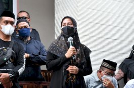 Mata IDP Berkaca-kaca, Ribuan Pelayat dari Tana Luwu Iringi Pelepasan Jenazah Mendiang Husler