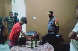 Cegah Penyebaran Covid-19, Polisi Bubarkan Pengunjung Warkop di Jeneponto