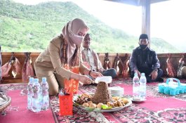 Luwu Utara Kini Miliki Galeri Tenun Rongkong