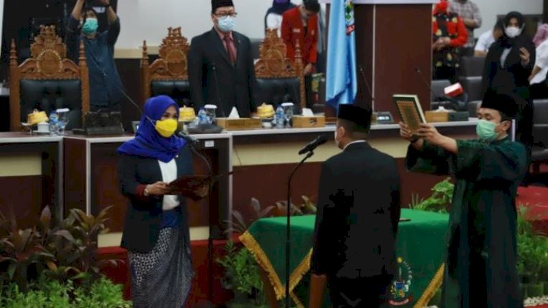 Mukhtar Badewing, resmi dilantik menjadi Anggota Dewan Perwakilan Rakyat Daerah (DPRD) Sulsel, Rabu (13/1/2021).