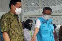 Istrinya Positif Covid-19, Penyebab Gubernur Sulsel Batal Divaksin