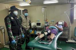 Kapal Rumah Sakit TNI AL Tiba di Mamuju, Langsung Operasi Patah Tulang Pasien Korban Gempa