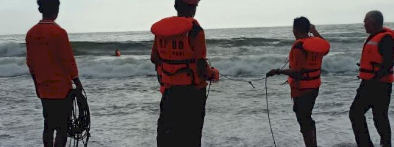 Tanpa Ba-bi-bu Langsung Lompat, Bocah 11 Tahun Tenggelam di Pantai Lumpue