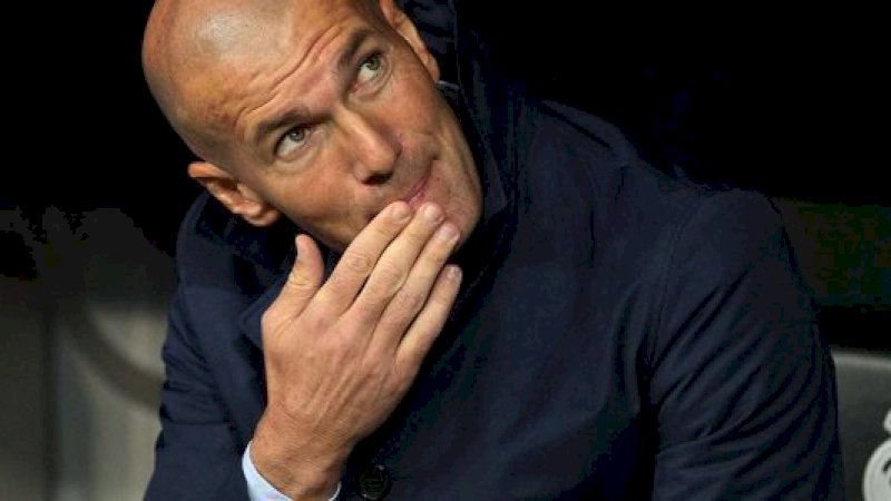 "Saya yang Bertanggung Jawab!" Zidane Sebut Menyakitkan Disingkirkan Klub Lapis Ketiga