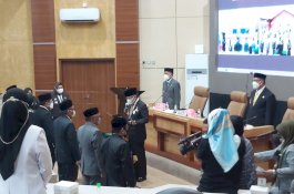 Taufan Pawe Lantik Pejabat Eselon II dan III