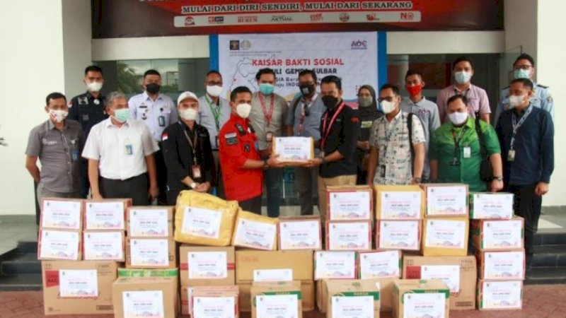 Imigrasi Makassar Kirim Bantuan Logistik untuk Korban Gempa Bumi Sulbar