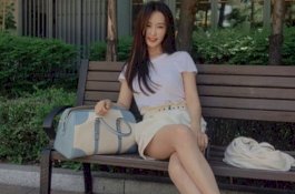 Anak Ini Blokir Ibunya Sendiri karena Sering Tampil Seksi Pakai Lingerie