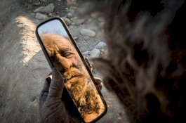 Amou Haji Terakhir Mandi 60 Tahun Lalu, Hidup di