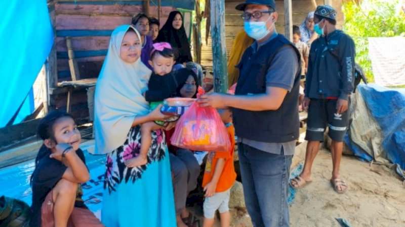 Bawa Bantuan untuk Bumil, Balita, dan Ibu Melahirkan, Relawan Kopel Indonesia Tembus Dusun Terisolasi di Majene
