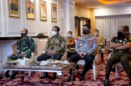 Malam-Malam Wagub Sulsel Bersama Forkopimda Ngantor, Ada Apa?