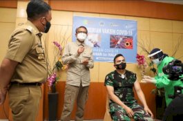 Nurdin Abdullah Resmikan Pencanangan Vaksinasi COVID-19 di Bantaeng