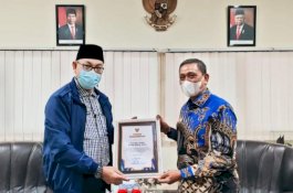 Wajo Kawinkan Dua Penghargaan dari BPKP