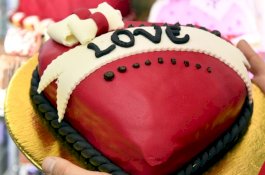 Jomlo Jangan Iri! Mahasiswa Ini Pesan Kue Valentine untuk 5 Pacarnya Sekaligus
