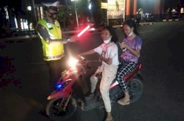 Ops Cipkon, Polres Bantaeng Dapati Pengendara di Bawah Umur Tak Kenakan Helm