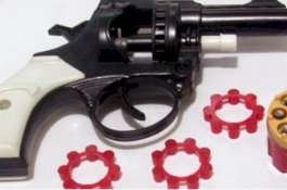 Rampok Bank Rp95,2 Juta Bermodal Pistol Mainan, Setelah Ditangkap Baru Ketahuan