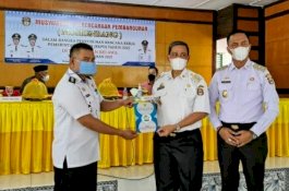 Fokus Bangun Infrastruktur, Bupati Wajo Ajak Masyarakat Abaikan Informasi Hoaks