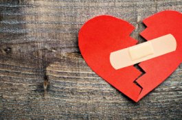 Malam Ini Menikah, Esoknya Istri Ceraikan Suami Setelah Tahu Ternyata Lumpuh