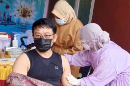 Nakes Diminta Jadi Teladan Pelaksanaan Vaksinasi Covid-19