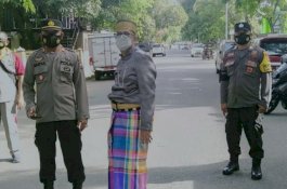 Tegakkan Protokol Kesehatan, Polsek Tempe Datangi Tempat Hajatan Warga