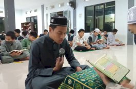 Hafiz 30 Juz, Santri Wahdah Islamiyah Cibinong Ini Bagi Tips Menghafal Quran