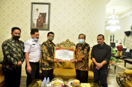 Dinas Pendidikan Sidrap Terima Penghargaan dari LPMP Sulsel