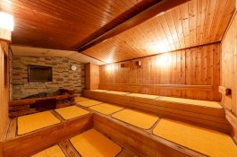 Ketahuan, di Hotel Mewah Ini Sauna Wanita Bisa Terlihat melalui Jendela