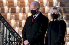 Sudah Ada Vaksin COVID-19, Presiden AS Bicara Pemikiran Kuno soal Masker