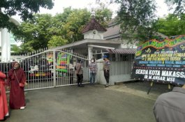 Danny-Fatma Dilantik, Karangan Bunga Ucapan Selamat dari Sekda Makassar Paling Depan