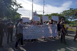 Buntut Pemukulan, Mahasiswa Ilmu Komunikasi UMI Makassar Desak Pencopotan Dosen Arogan